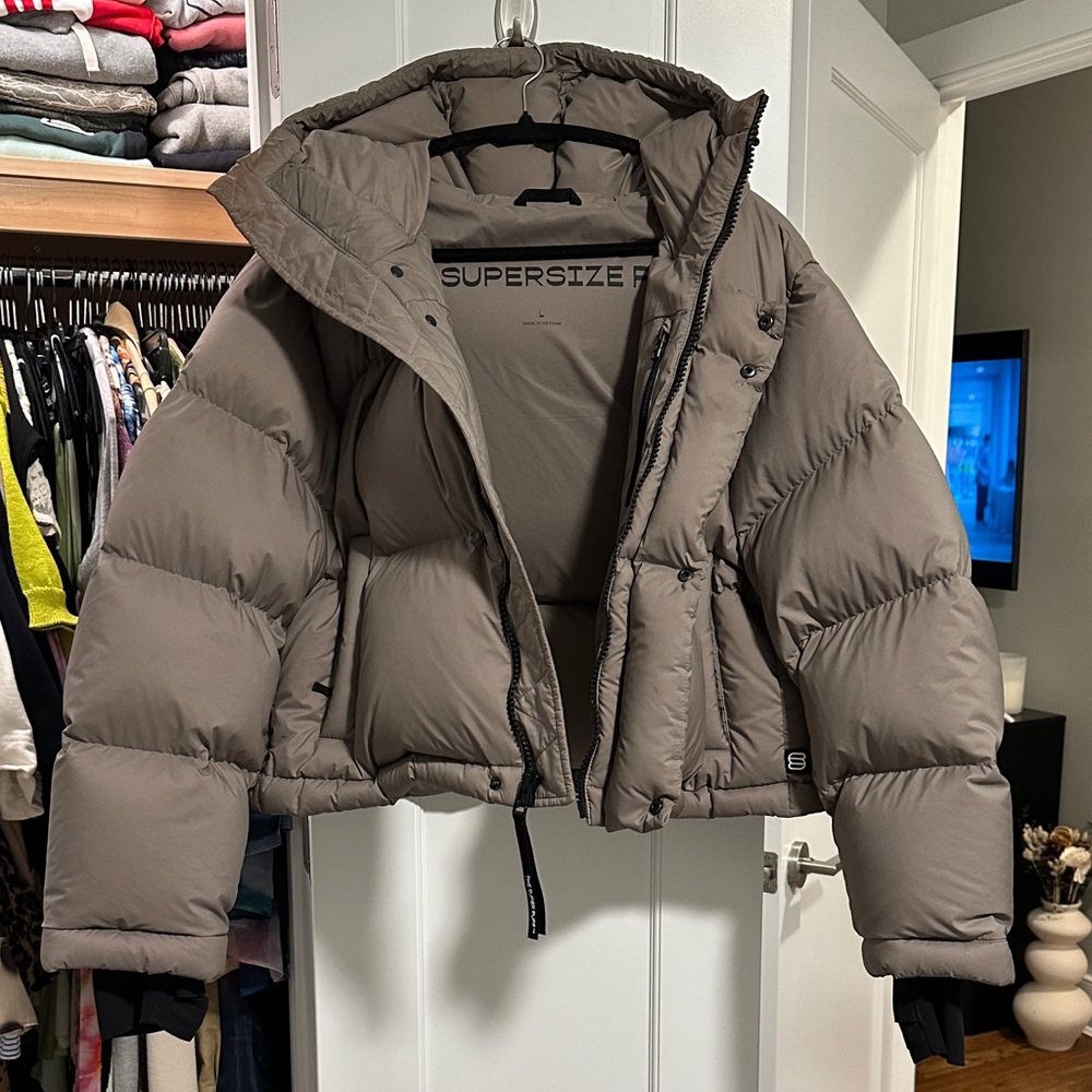 Aritzia Super Puff Jacket in Taupe